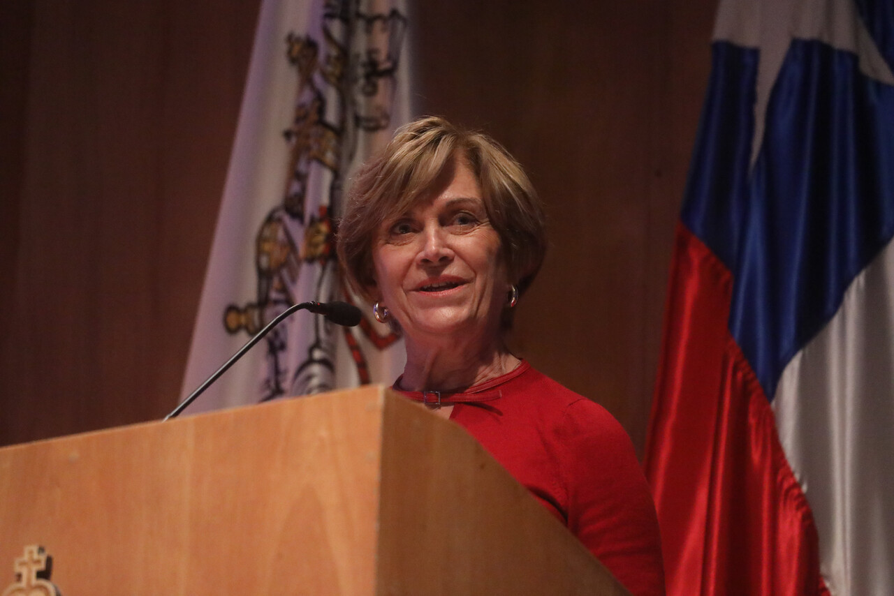 Matthei: Recorte Injuv y Futuro de la Educación en Chile