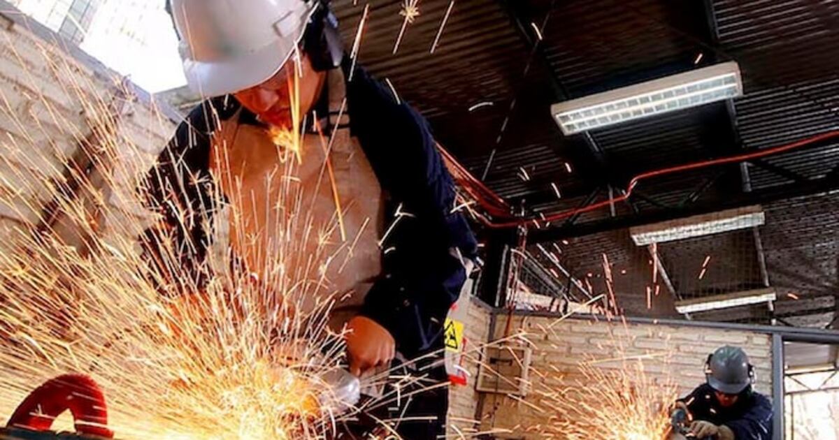 IMACEC sube, ¿pero la economía chilena frena? ¡Ojo a tu bolsillo!