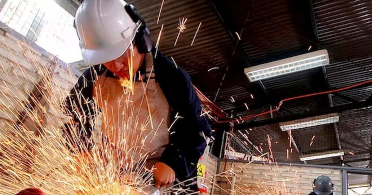 Noticia sobre Chile: Imacec de octubre impulsa optimismo y busca meta del 2.5%